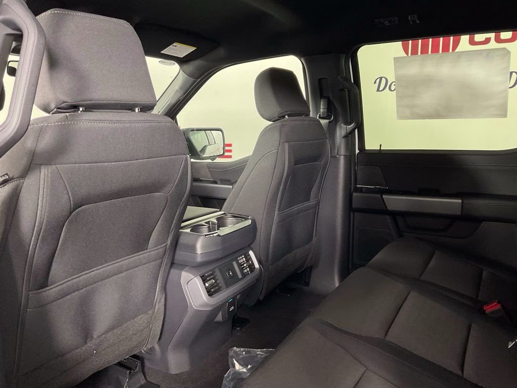 2026 Oxford White Ford F-150 XLT 4X4 Truck