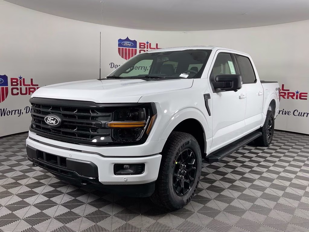 2026 Oxford White Ford F-150 XLT 4X4 Truck