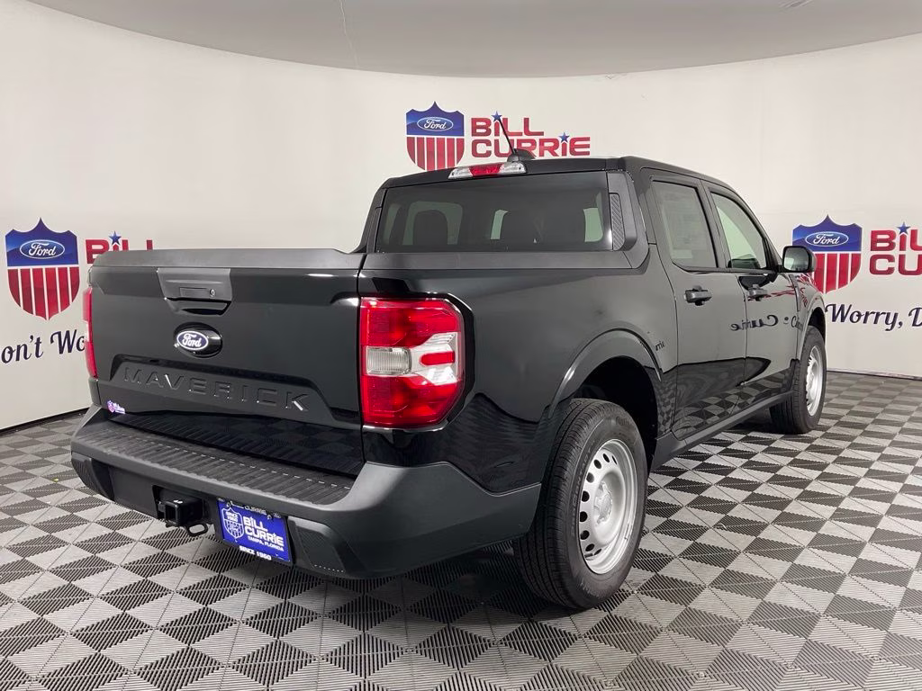 2026 Shadow Black Ford Maverick XL FWD Truck