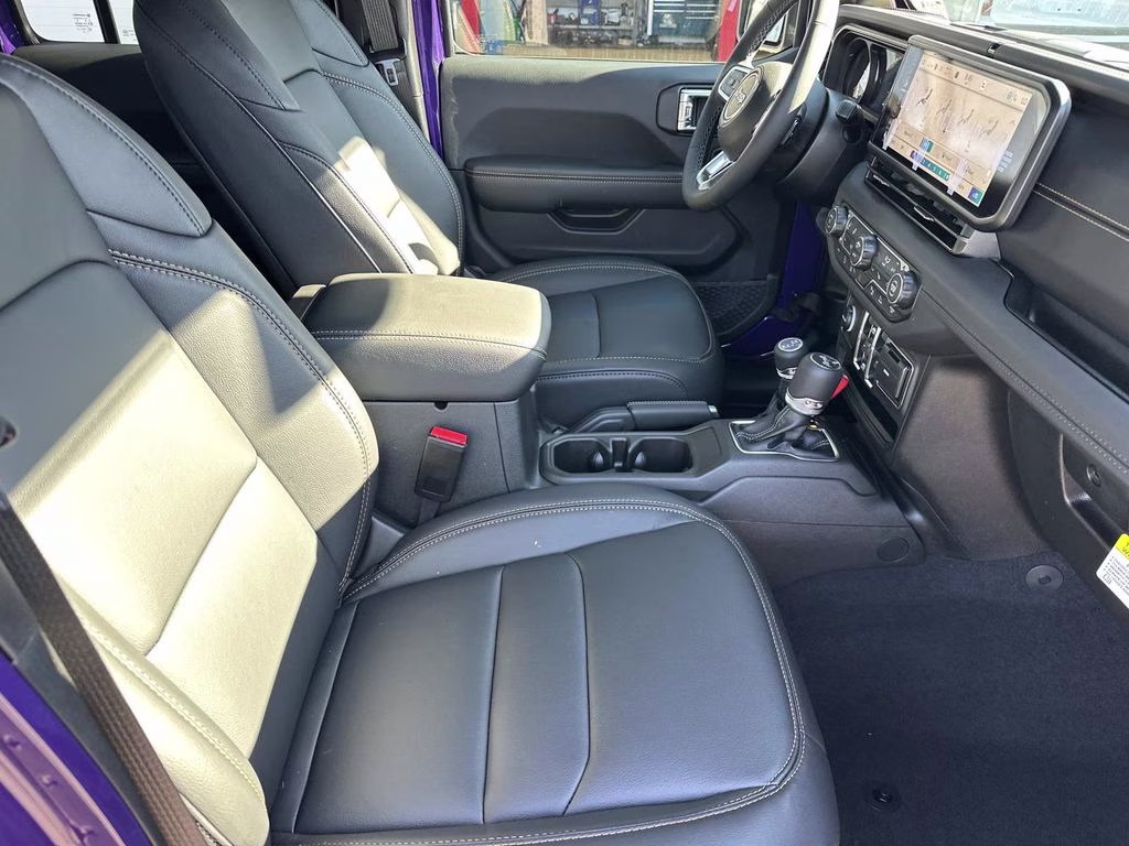 2026 Reign Jeep Wrangler Sahara 4X4 SUV