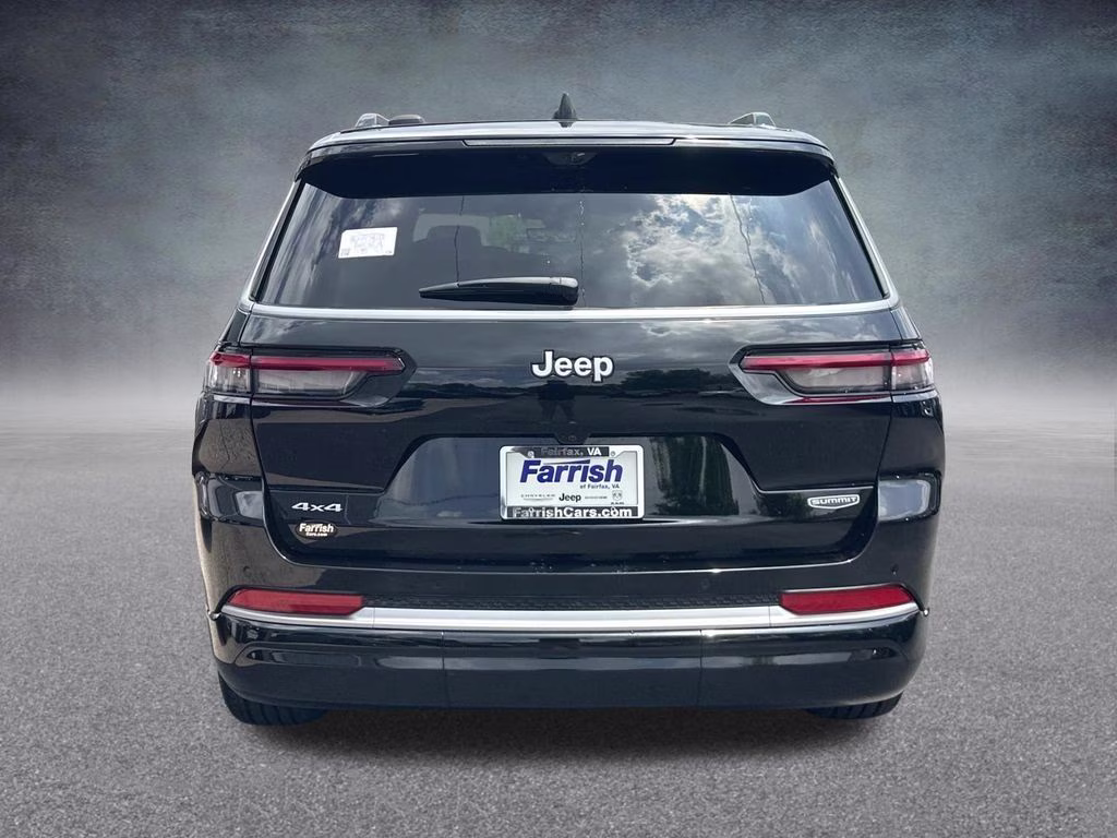 2026 Diamond Black Crystal Pearlcoat Jeep Grand Cherokee L Summit 4X4 SUV