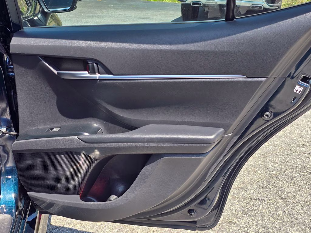 2019 Galactic Aqua Mica Toyota Camry SE FWD Sedan
