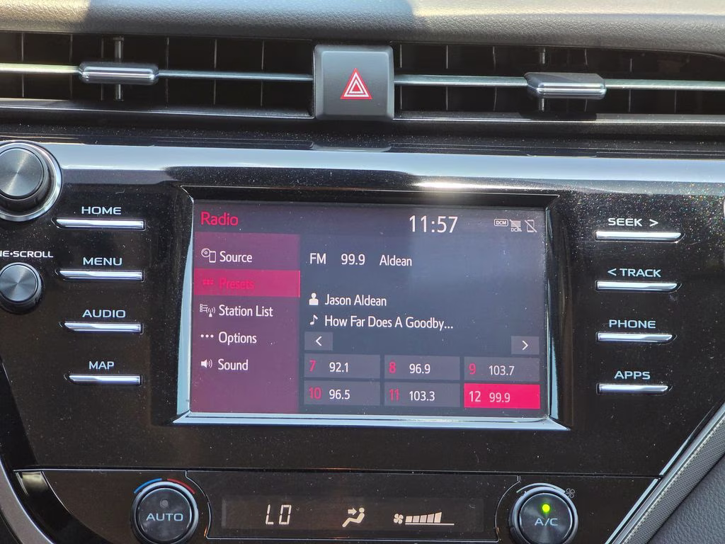 2019 Galactic Aqua Mica Toyota Camry SE FWD Sedan