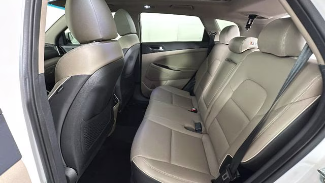 2021 White Cream Hyundai Tucson Ultimate AWD SUV