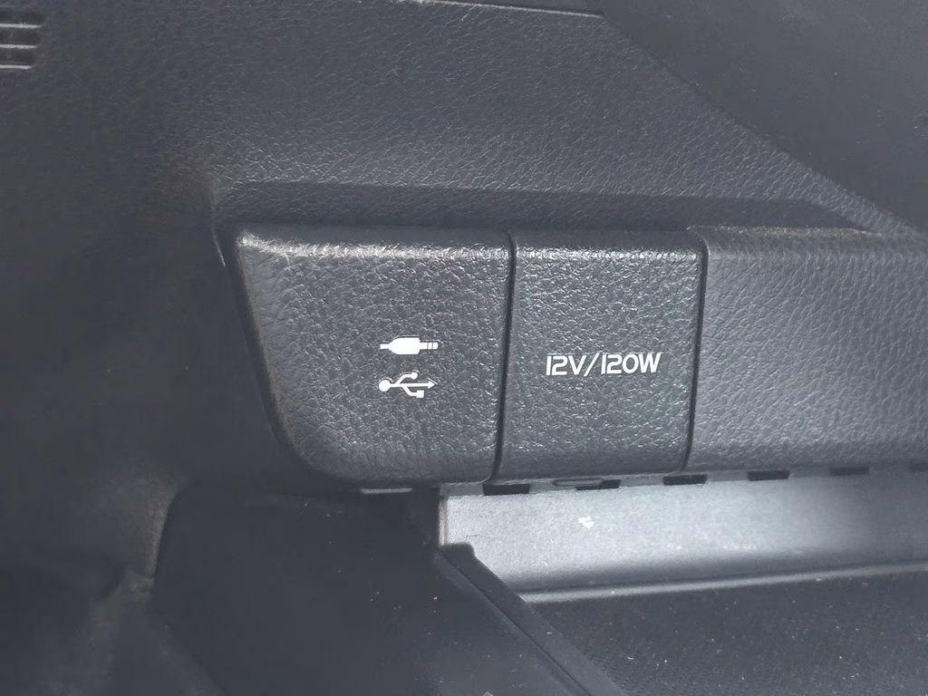 2019 Galactic Aqua Mica Toyota Camry SE FWD Sedan
