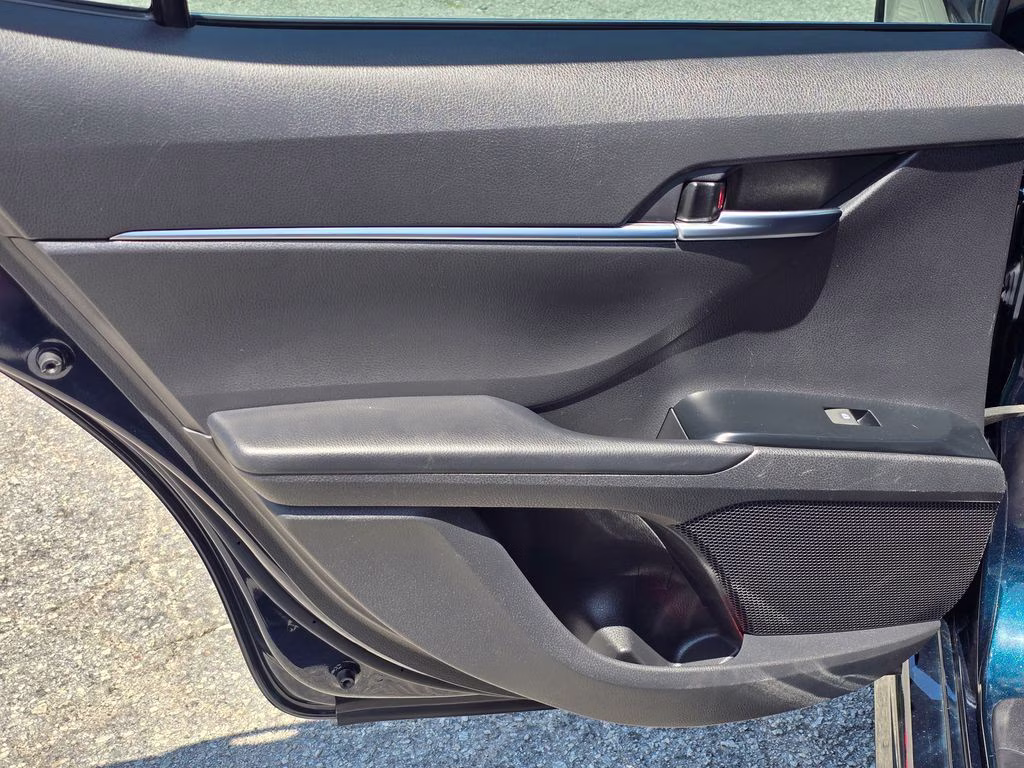 2019 Galactic Aqua Mica Toyota Camry SE FWD Sedan