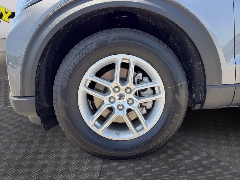 2025 Gray Metallic Ford Explorer Active RWD SUV