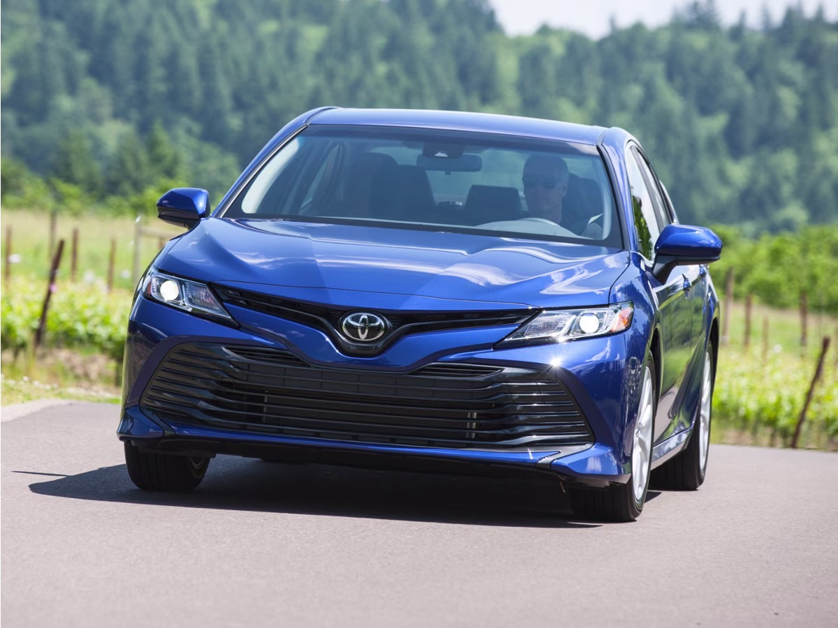 2019 Toyota Camry L FWD Sedan