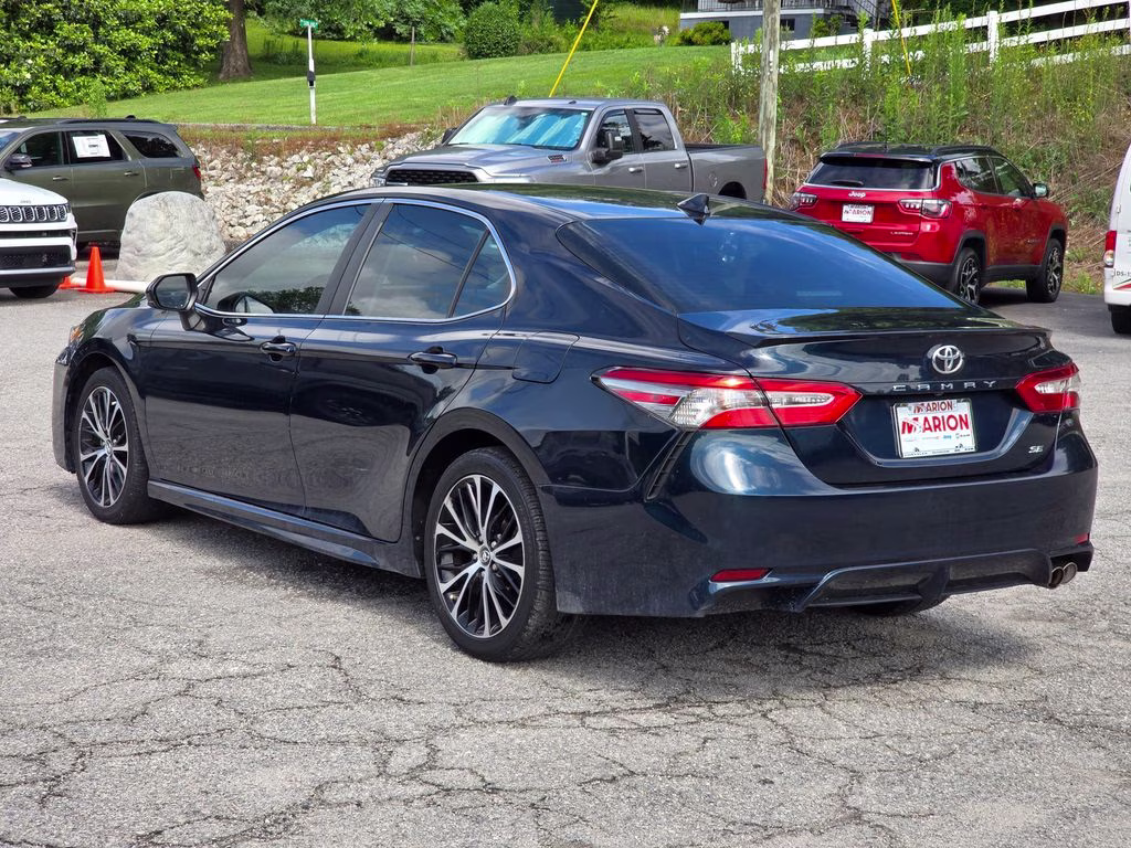 2019 Galactic Aqua Mica Toyota Camry SE FWD Sedan