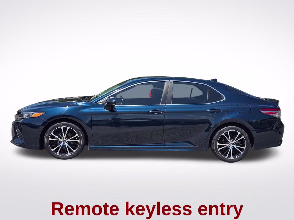 2019 Galactic Aqua Mica Toyota Camry SE FWD Sedan