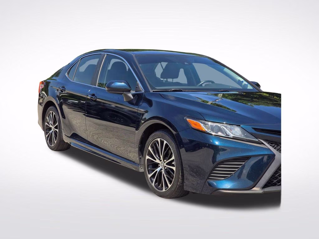 2019 Galactic Aqua Mica Toyota Camry SE FWD Sedan