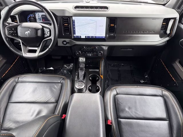 2023 Oxford White Ford Bronco Badlands 4X4 Convertible