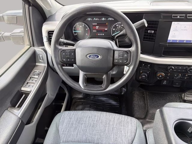 2023 Oxford White Ford Super Duty F-250 SRW XLT 4X4 Truck