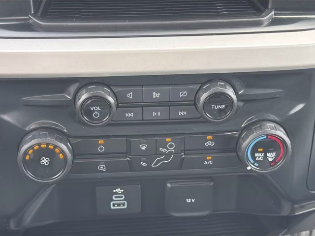 2023 Oxford White Ford Super Duty F-250 SRW XLT 4X4 Truck