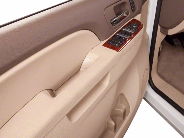 2013 Silver Ice Metallic Chevrolet Silverado 1500 LT RWD Truck