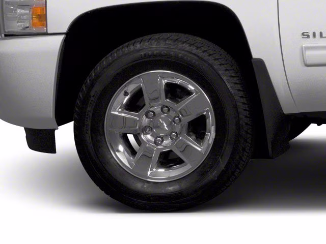2013 Silver Ice Metallic Chevrolet Silverado 1500 LT RWD Truck