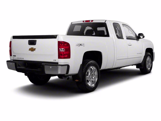 2013 Silver Ice Metallic Chevrolet Silverado 1500 LT RWD Truck