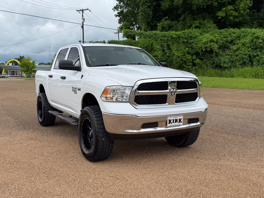2019 Bright White Clearcoat Ram 1500 Classic Tradesman 4X4 Truck