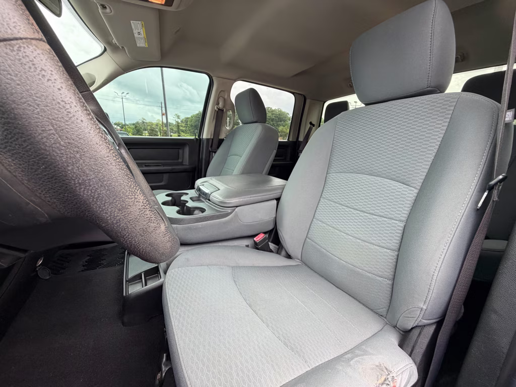 2019 Bright White Clearcoat Ram 1500 Classic Tradesman 4X4 Truck