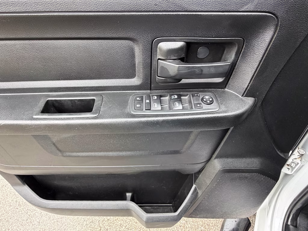 2019 Bright White Clearcoat Ram 1500 Classic Tradesman 4X4 Truck