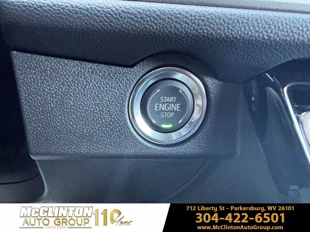2026 Mosaic Black Metallic Chevrolet Traverse LT AWD SUV