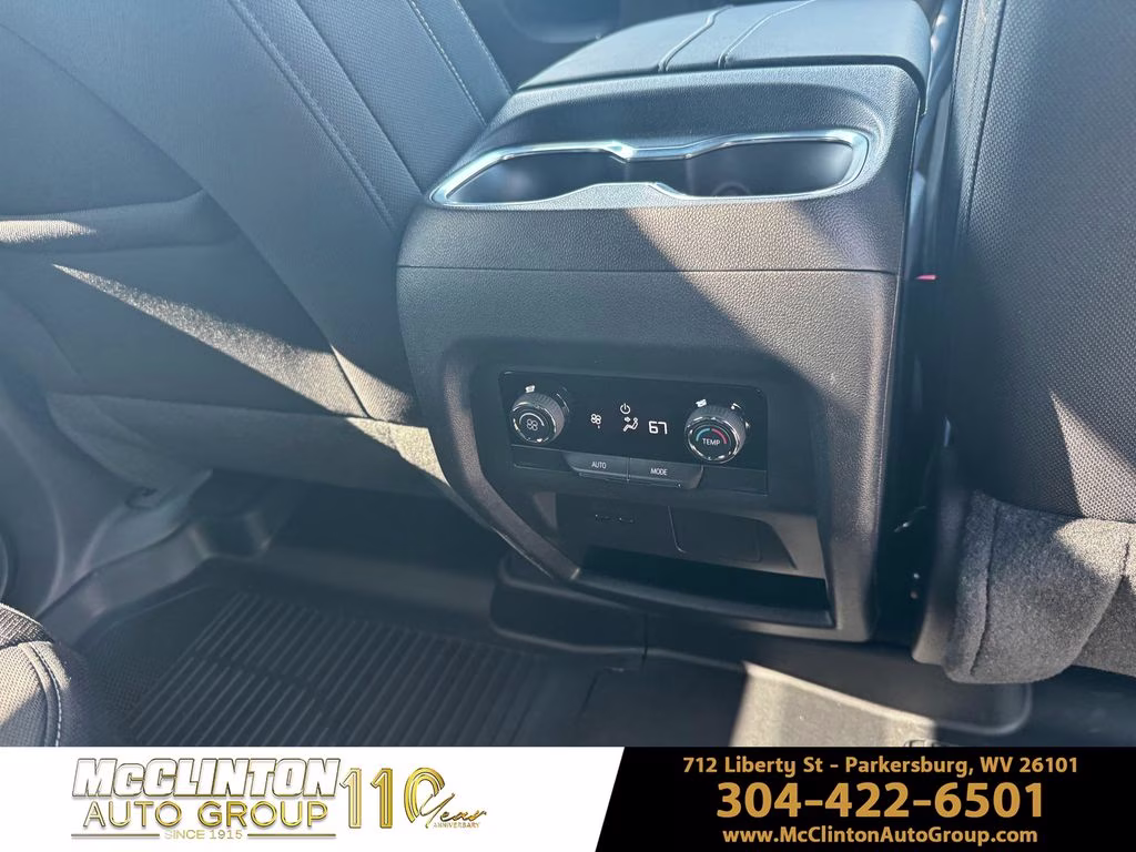 2026 Mosaic Black Metallic Chevrolet Traverse LT AWD SUV