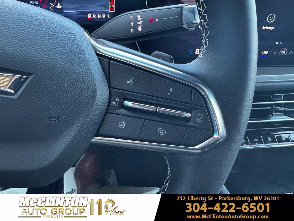 2026 Mosaic Black Metallic Chevrolet Traverse LT AWD SUV