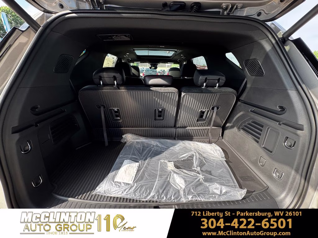 2026 Sandstone Gray Chevrolet Traverse Z71 AWD SUV