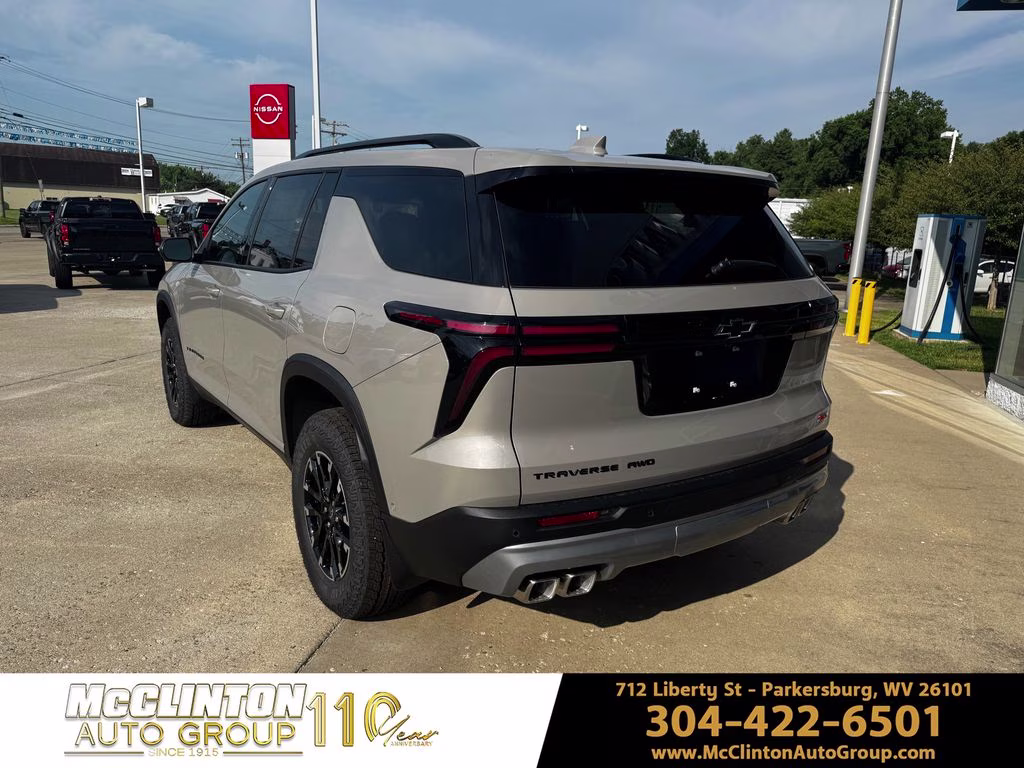2026 Sandstone Gray Chevrolet Traverse Z71 AWD SUV