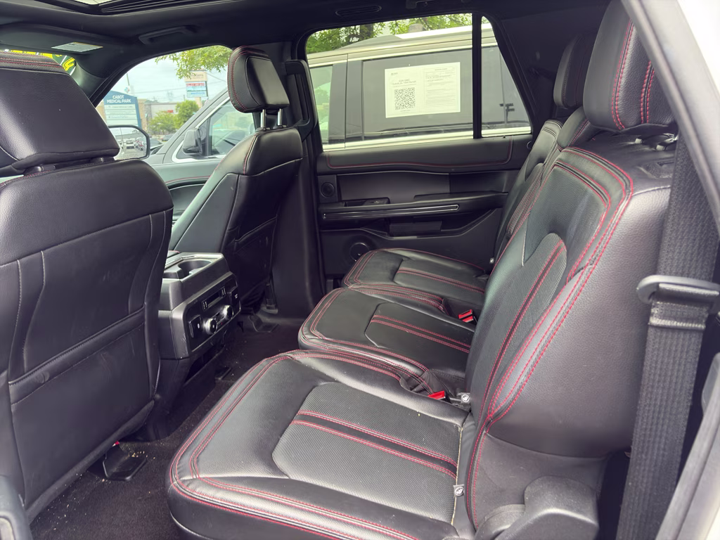 2021 Star White Metallic Tri-Coat Ford Expedition Max Limited 4X4 SUV