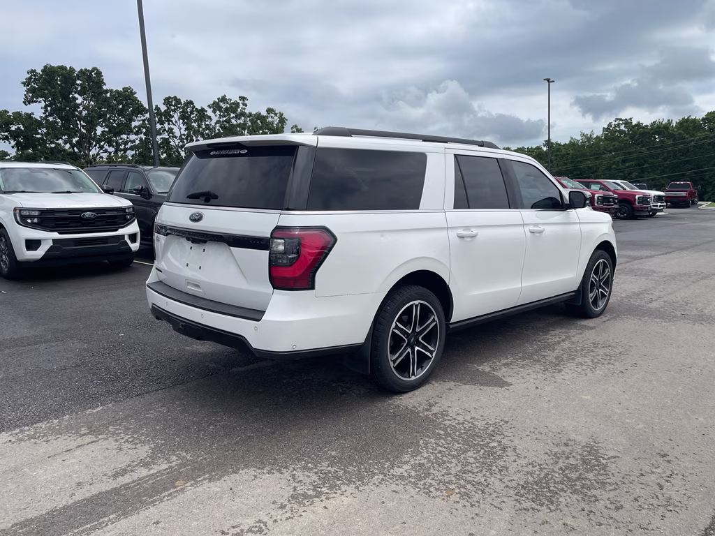 2021 Star White Metallic Tri-Coat Ford Expedition Max Limited 4X4 SUV