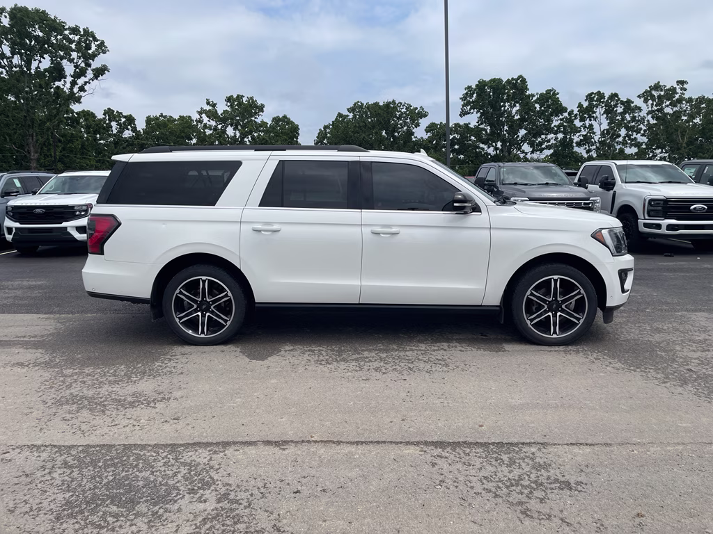 2021 Star White Metallic Tri-Coat Ford Expedition Max Limited 4X4 SUV
