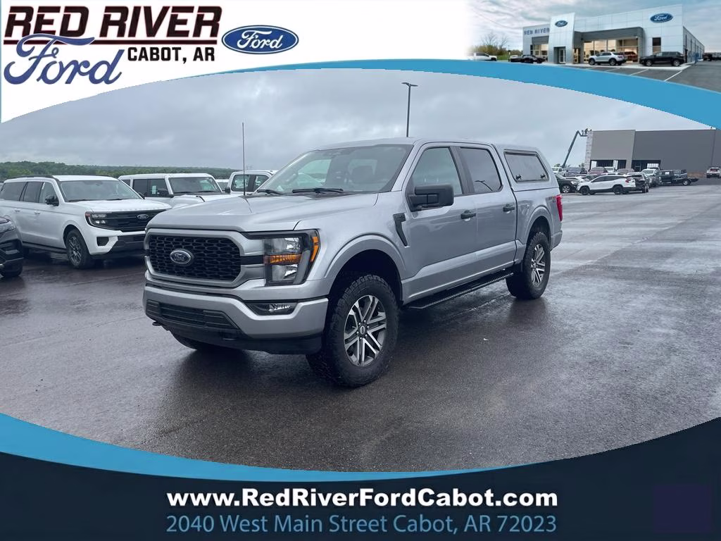 2023 ICONIC SILVER METALLIC Ford F-150 XL 4X4 Truck