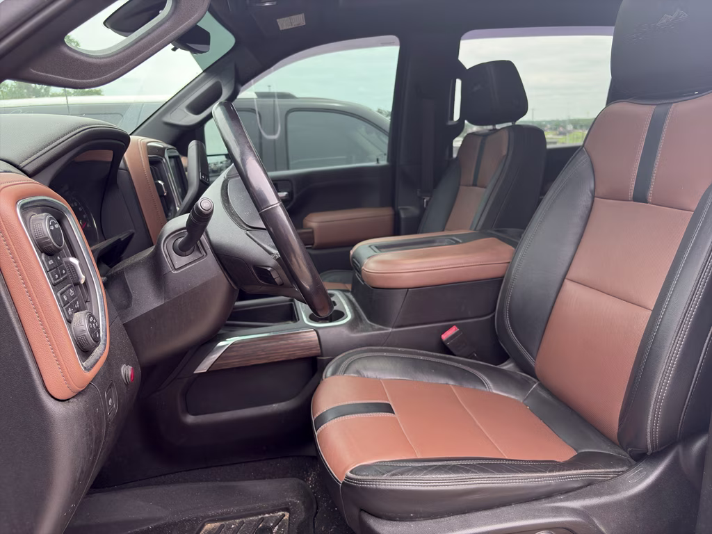 2022 Iridescent Pearl Tricoat Chevrolet Silverado High Country 4X4 Truck