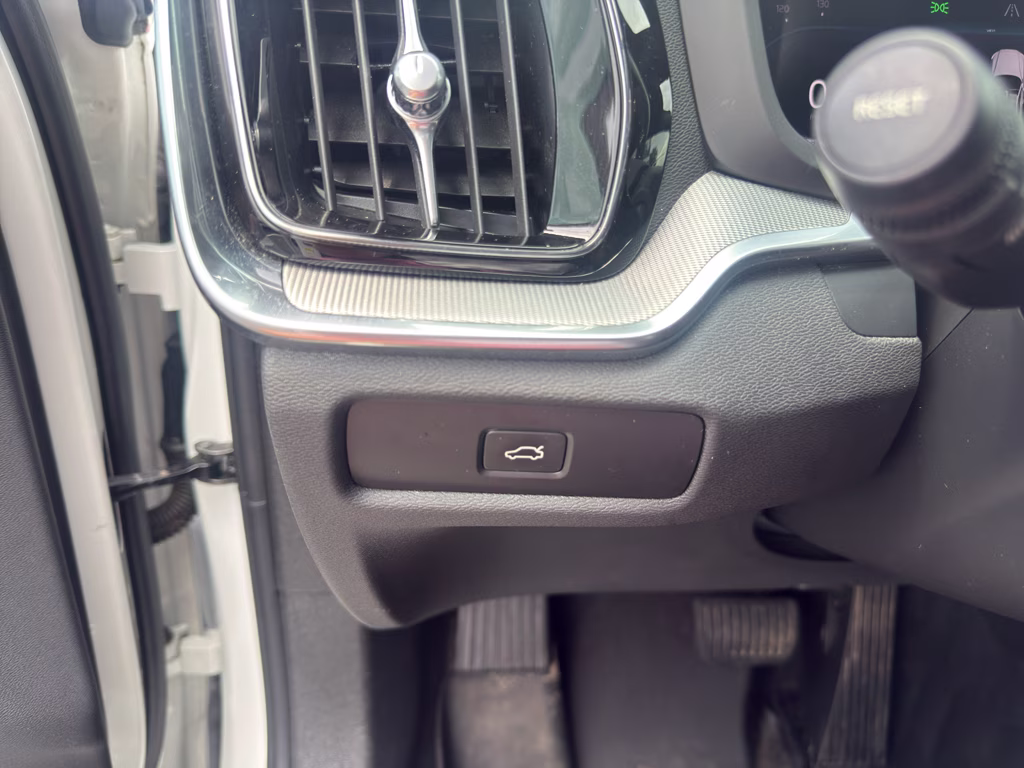 2024 Crystal White Metallic Volvo S60 Plus Black Edition AWD Sedan