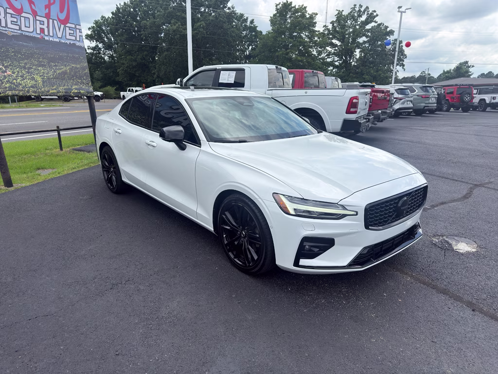 2024 Crystal White Metallic Volvo S60 Plus Black Edition AWD Sedan