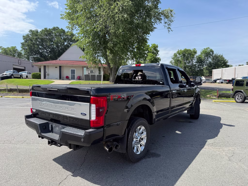 2017 Shadow Black Ford Super Duty F-250 SRW Platinum 4X4 Truck