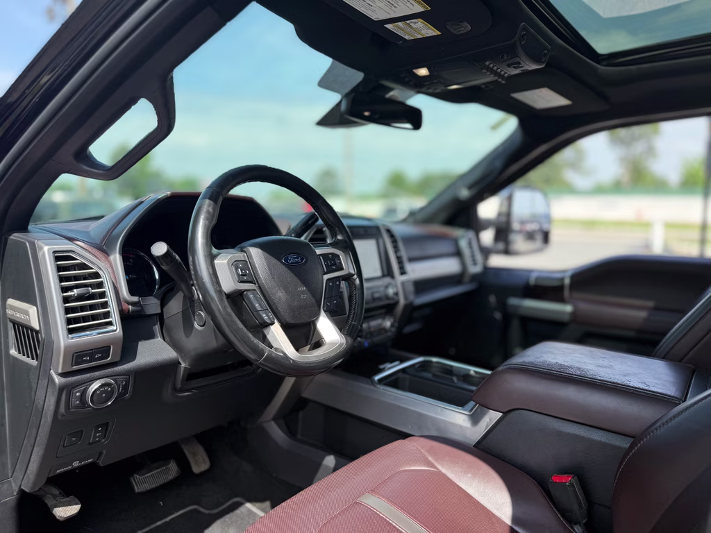 2017 Shadow Black Ford Super Duty F-250 SRW Platinum 4X4 Truck