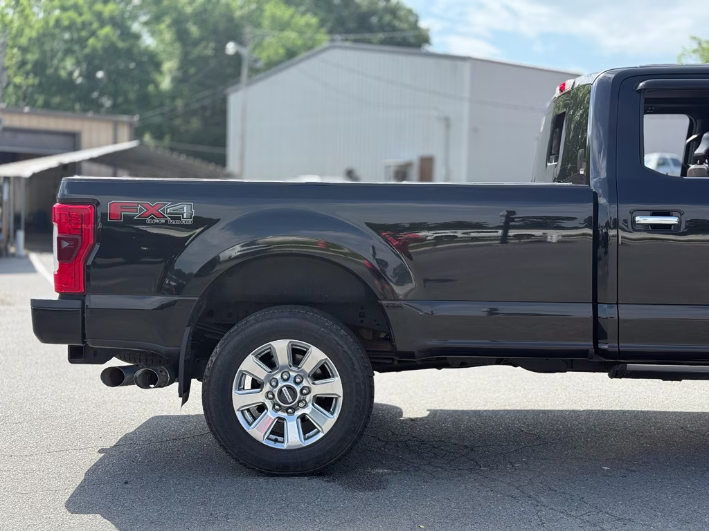 2017 Shadow Black Ford Super Duty F-250 SRW Platinum 4X4 Truck