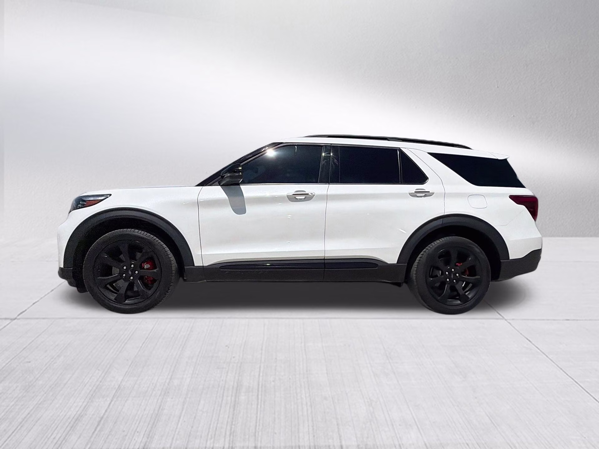 2024 Star White Metallic Tri-Coat Ford Explorer ST 4X4 SUV