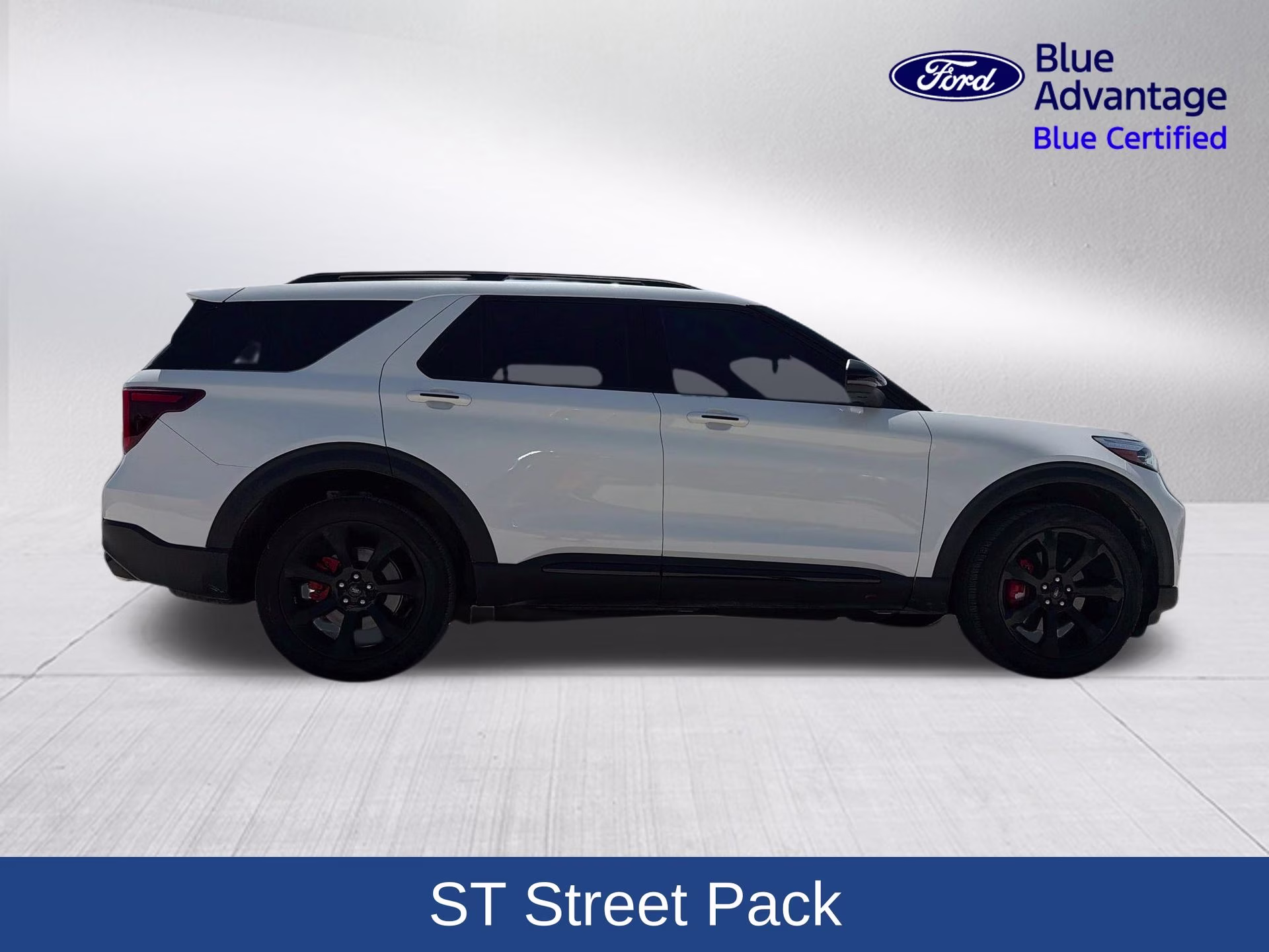 2024 Star White Metallic Tri-Coat Ford Explorer ST 4X4 SUV