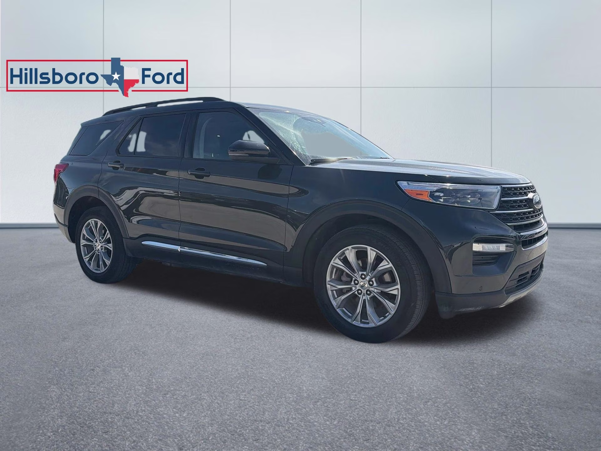 2024 Forged Green Metallic Ford Explorer XLT 4X4 SUV