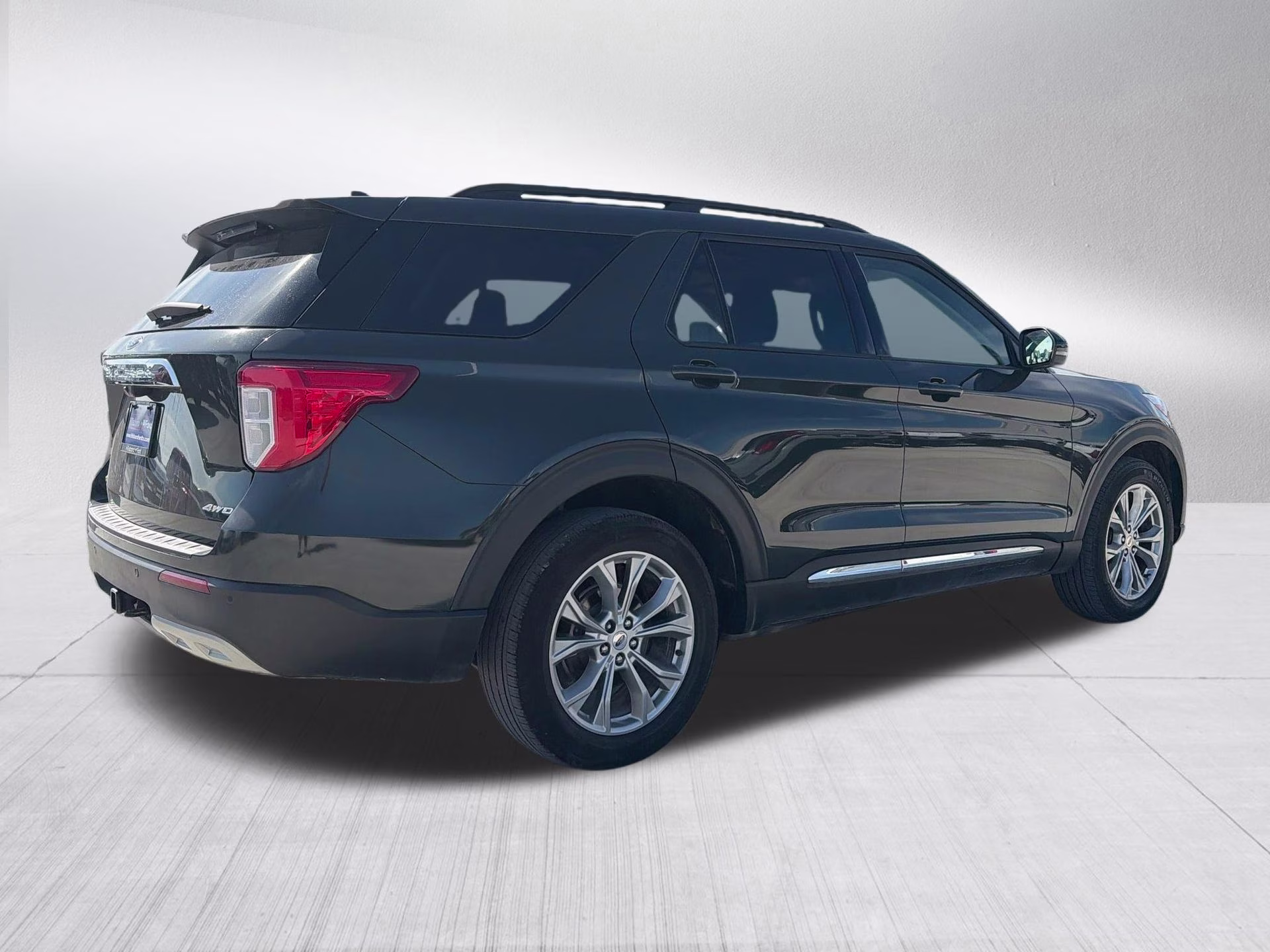 2024 Forged Green Metallic Ford Explorer XLT 4X4 SUV