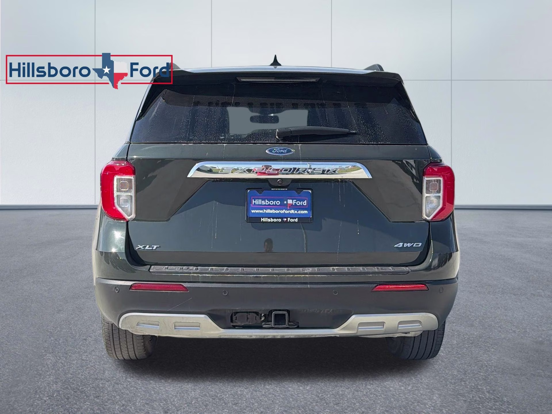2024 Forged Green Metallic Ford Explorer XLT 4X4 SUV