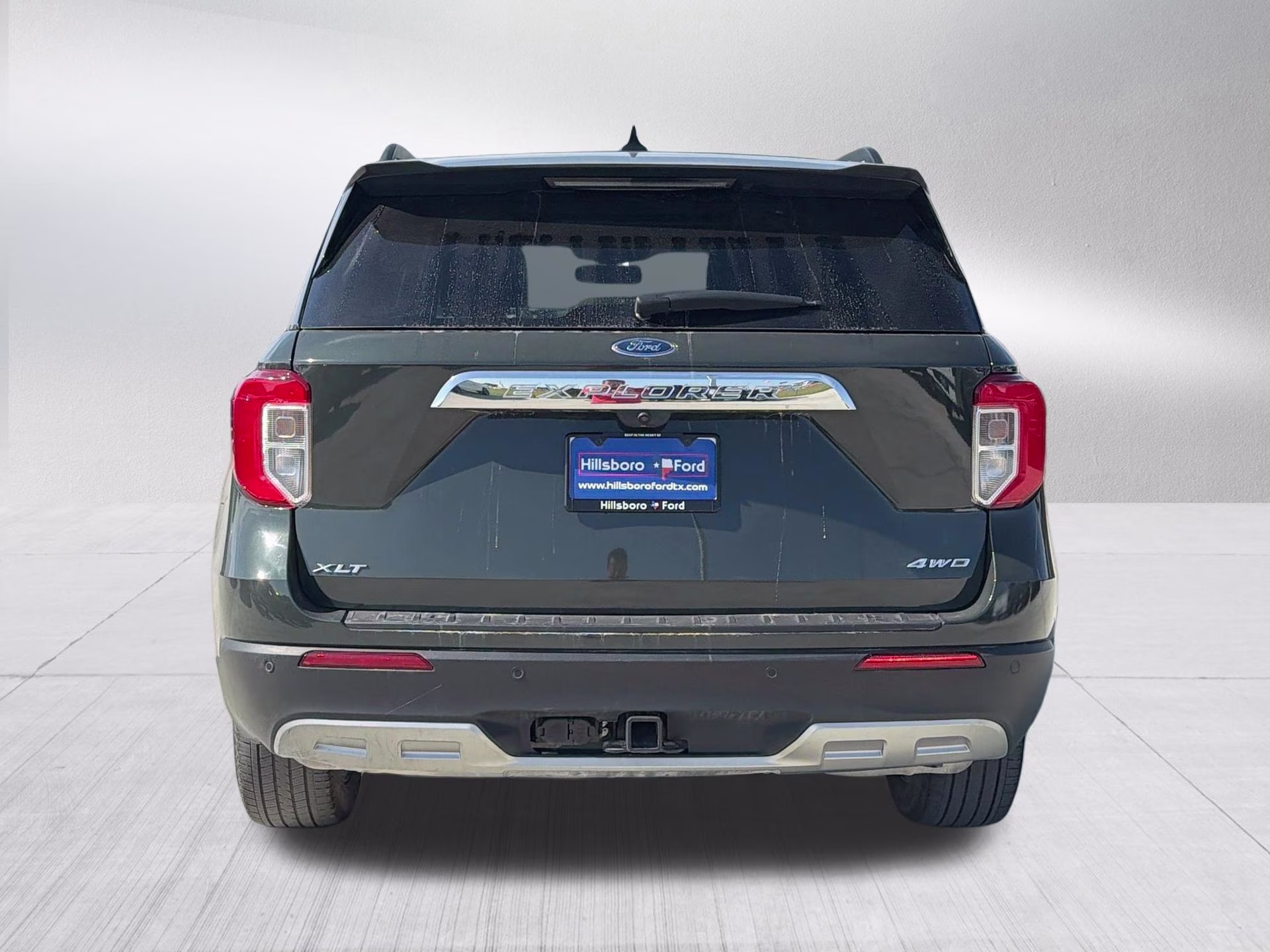 2024 Forged Green Metallic Ford Explorer XLT 4X4 SUV