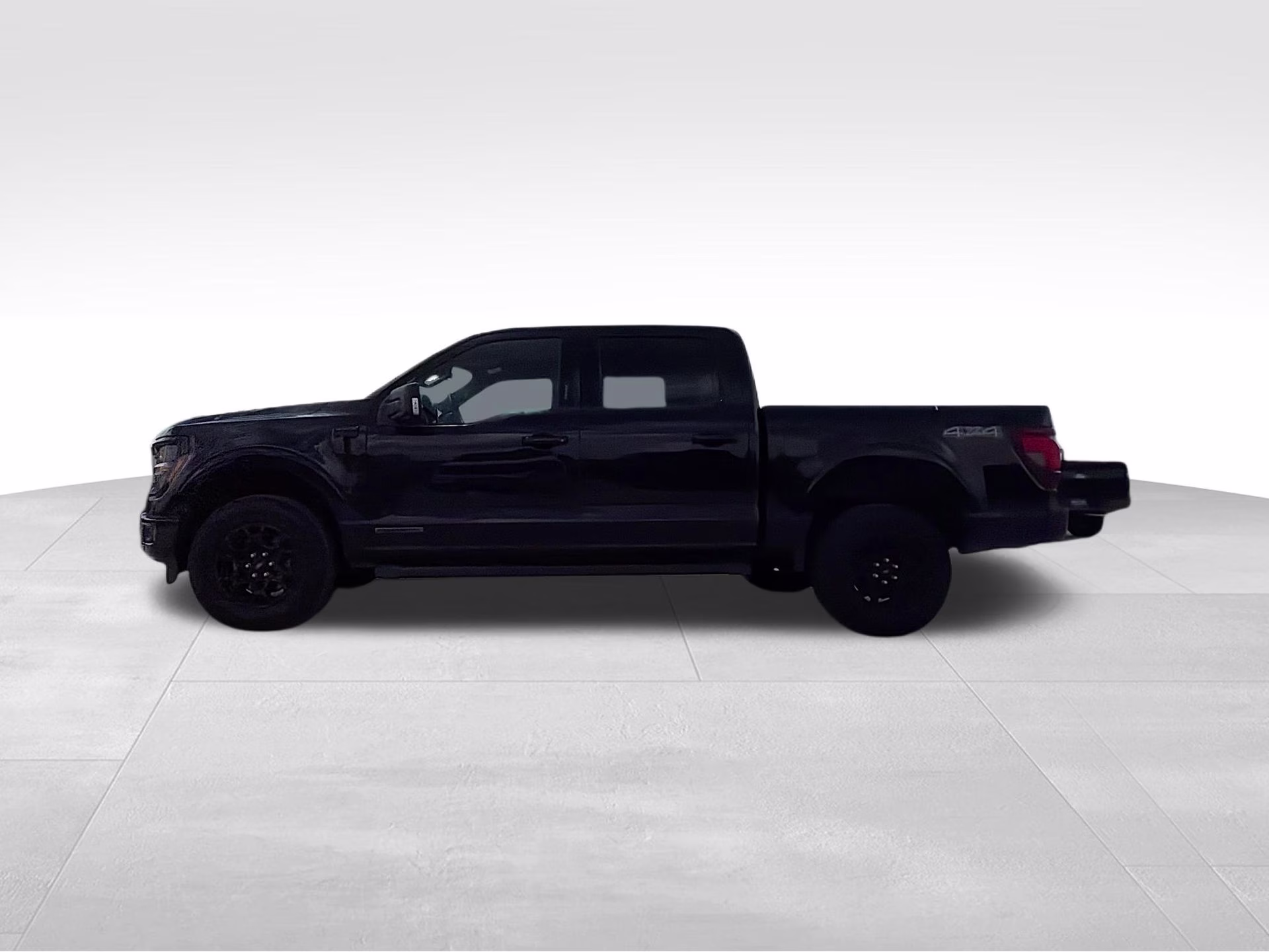 2024 Agate Black Metallic Ford F-150 XLT 4X4 Truck