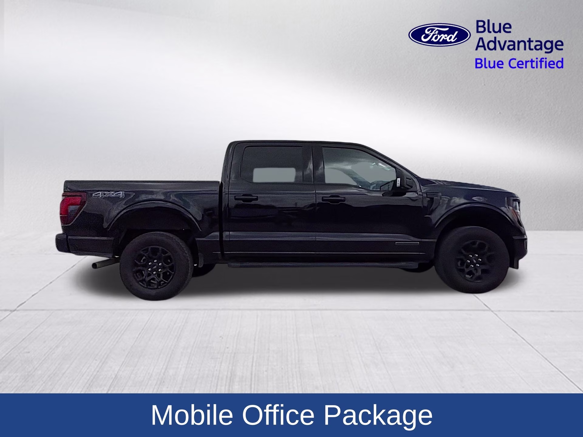 2024 Agate Black Metallic Ford F-150 XLT 4X4 Truck