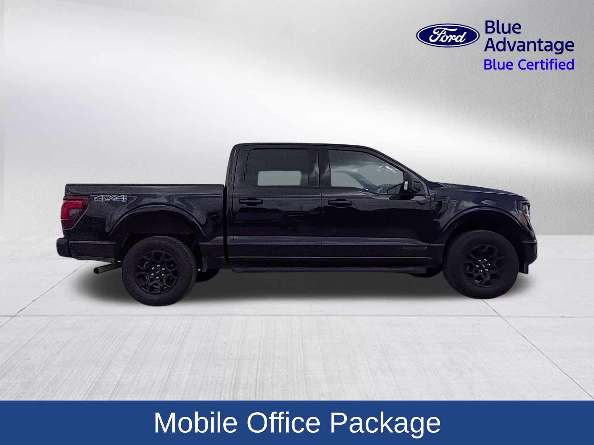 2024 Agate Black Metallic Ford F-150 XLT 4X4 Truck