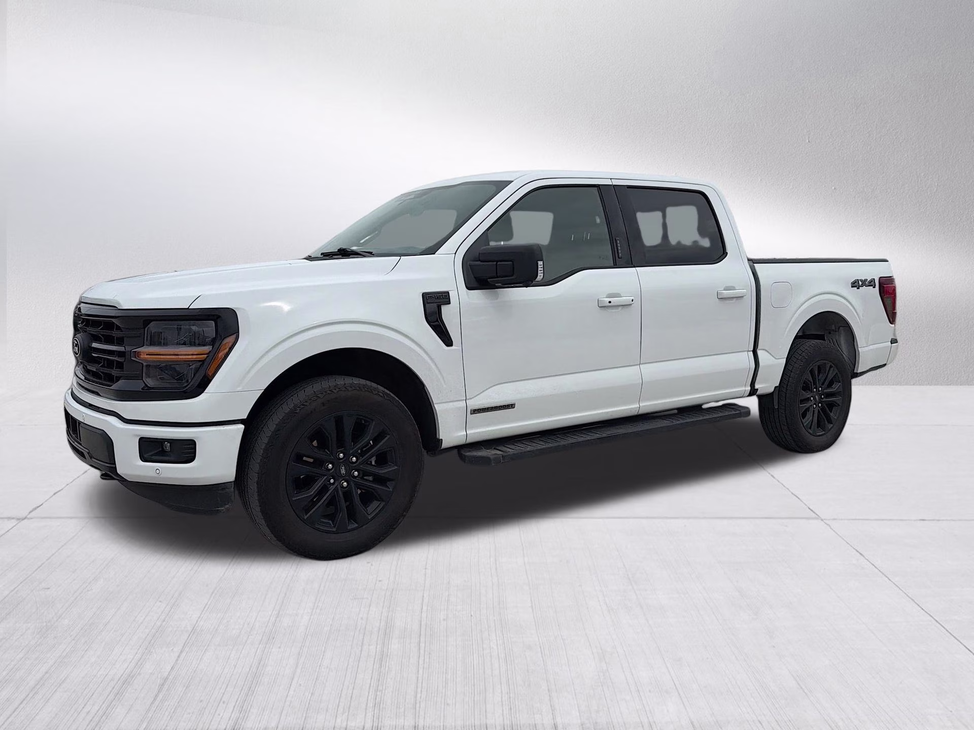 2024 Oxford White Ford F-150 XLT 4X4 Truck