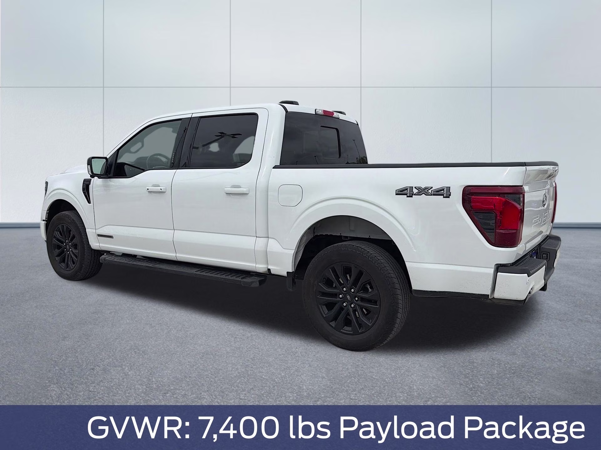 2024 Oxford White Ford F-150 XLT 4X4 Truck